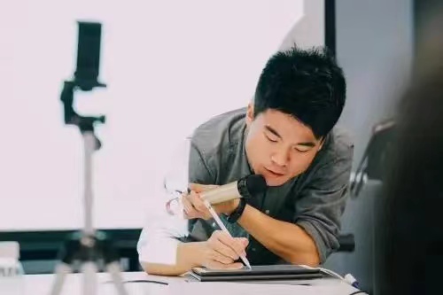 欧洲杯飞鸟直播在哪看:欧洲杯飞鸟直播在哪看啊